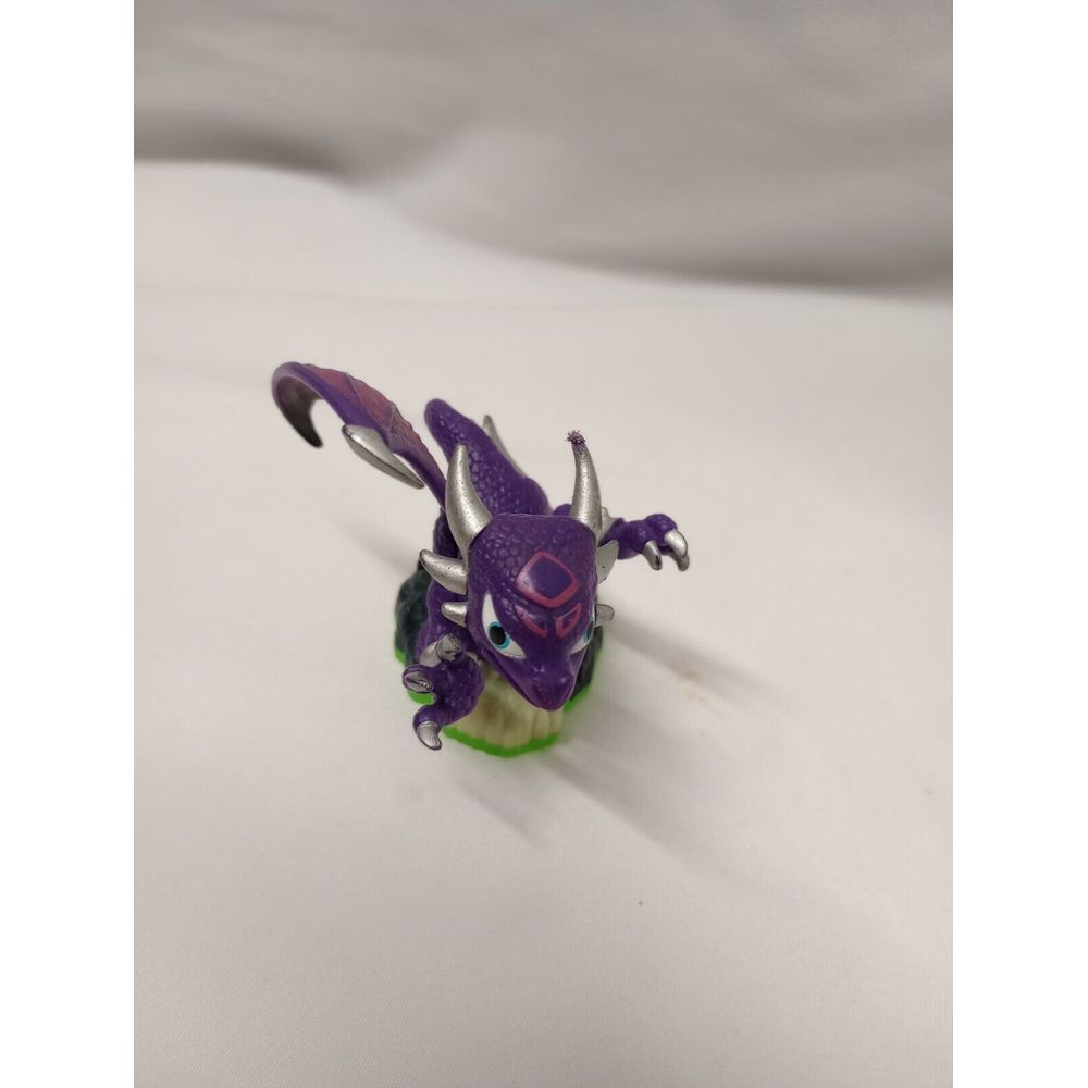 Skylanders Spyro's‎ Adventure Cynder Video Game Action Figure Activision 2011